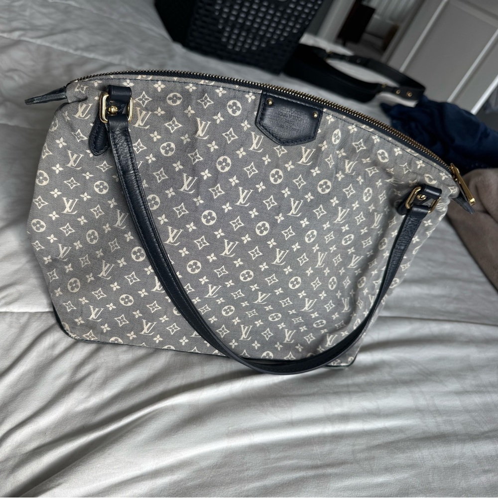 Hot deal!! Authentic Louis Vuitton Monogram Idylle Ballade- OBO!!!